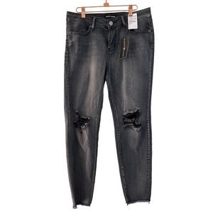 NWT distressed black stretch denim jeans